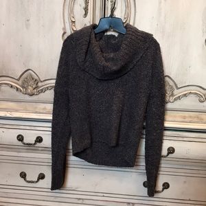 Mudd turtleneck sweater